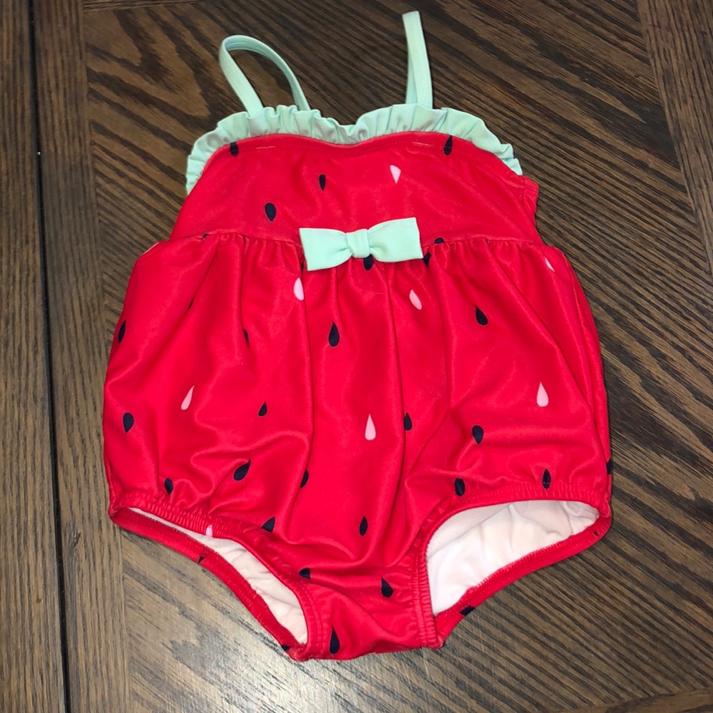 Baby girl swim!